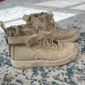 Nike Air Force 1 HI Utility 2.0 Sneakers